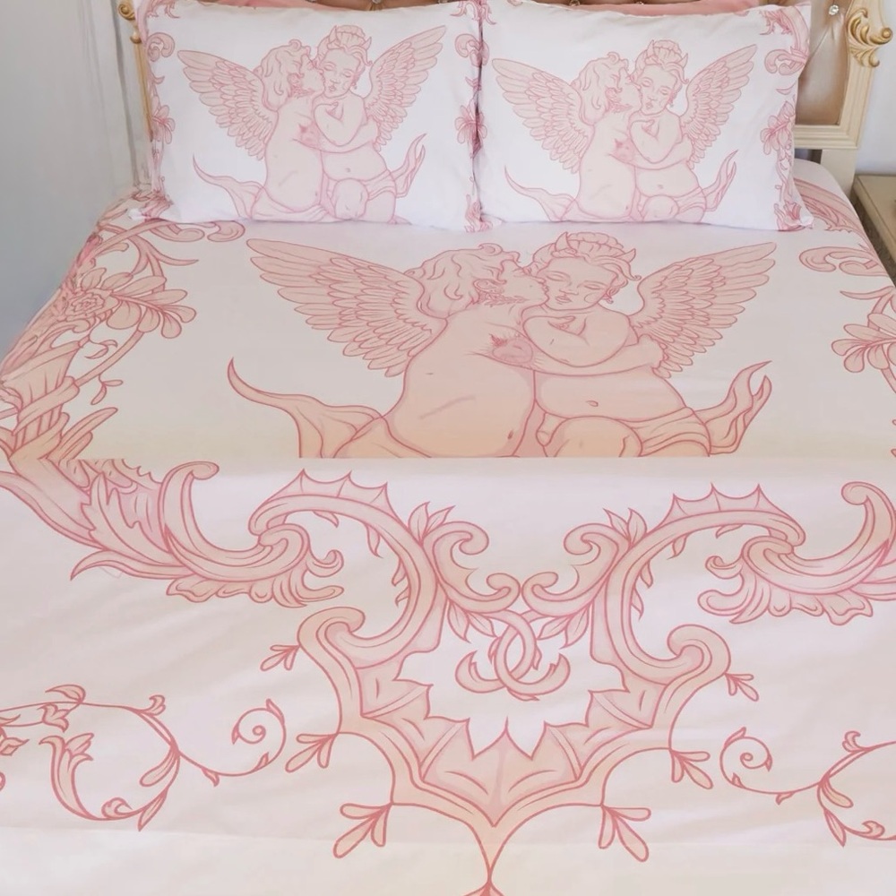 Angels Love Queen Bed Sheet Set  New